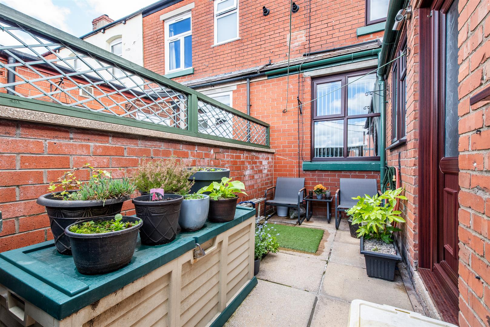 2 bed property in Mill Lane, Chorley